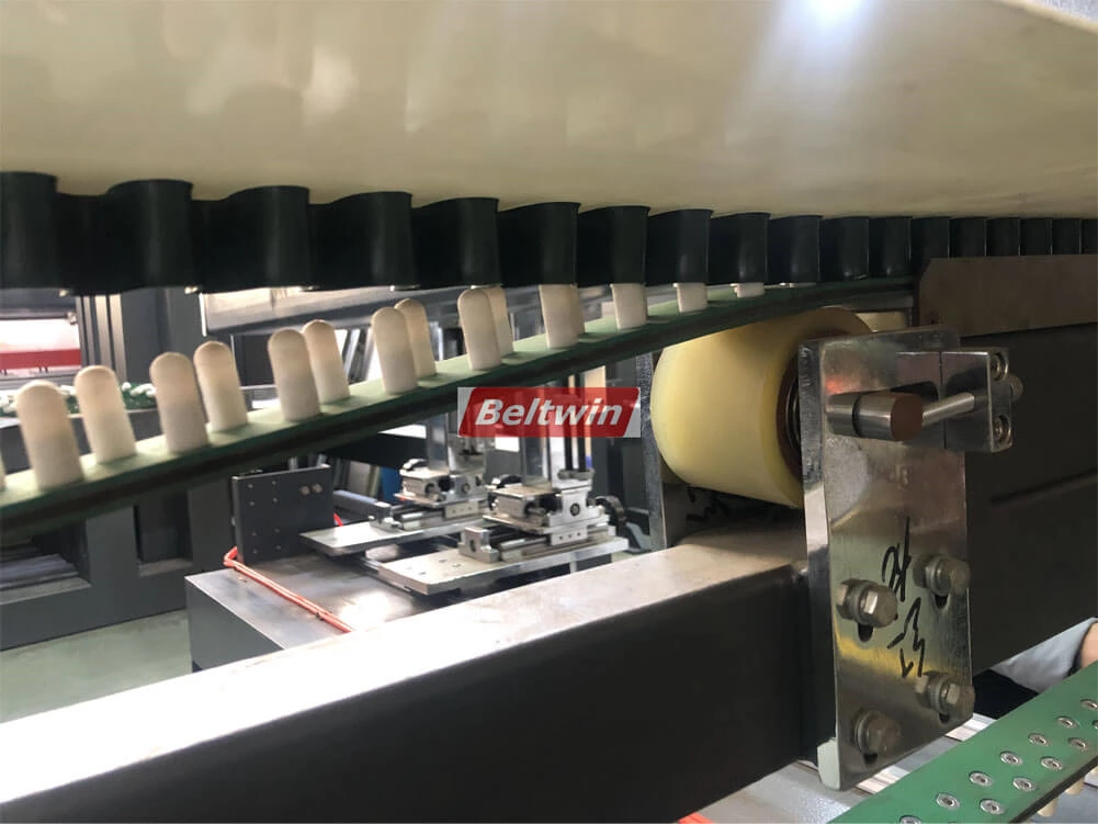 Machine de soudage de guides de courroie/parois latérales QB2000S-3000S