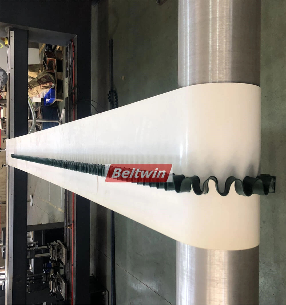 Machine de soudage de guides de courroie/parois latérales QB2000S-3000S