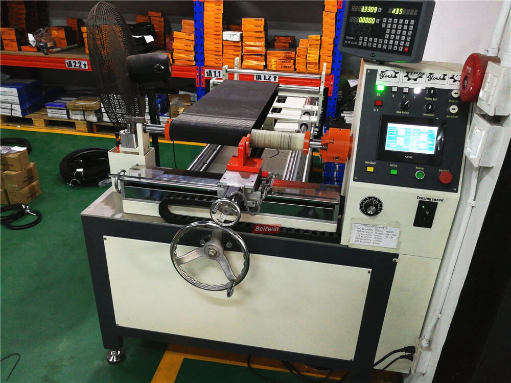 Voyage en Thaïlande 2019: commentaires des clients en Thaïlande pour la machine de découpe de courroie de distribution Beltwin, jour 4