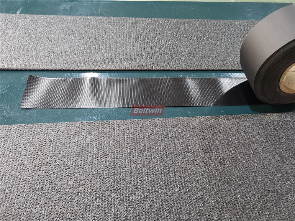 Comment épisser une courroie PVK par une presse à refroidissement par air et un poinçon automatique-1