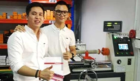 Voyage en Thaïlande 2019: commentaires des clients en Thaïlande pour la machine de découpe de courroie de distribution Beltwin, jour 4