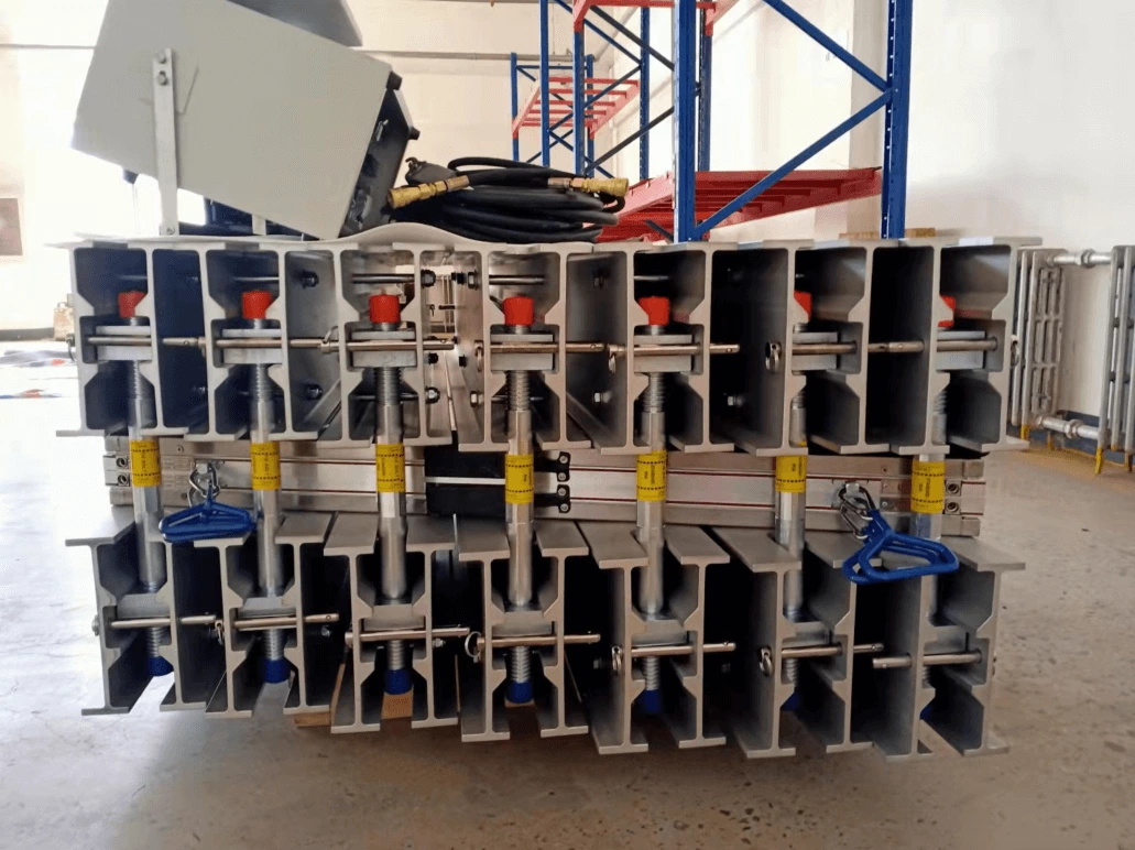 Image de livraison du vulcanisateur 1250mmx1200mm 200PSI