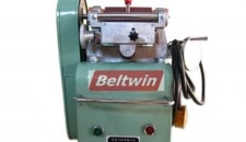 Machine à esquiver la ceinture