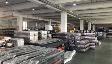 Laissez-nous vous montrer notre entrepôt pour les machines finies