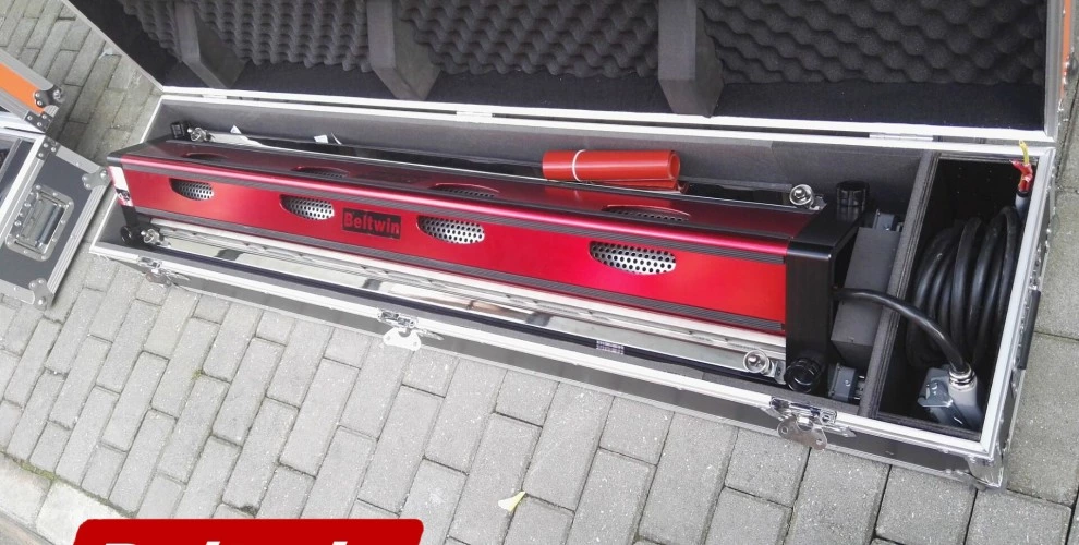 Presse de refroidissement à air 1200 et poinçonneuse pneumatique 1000 livraison au Venezuela