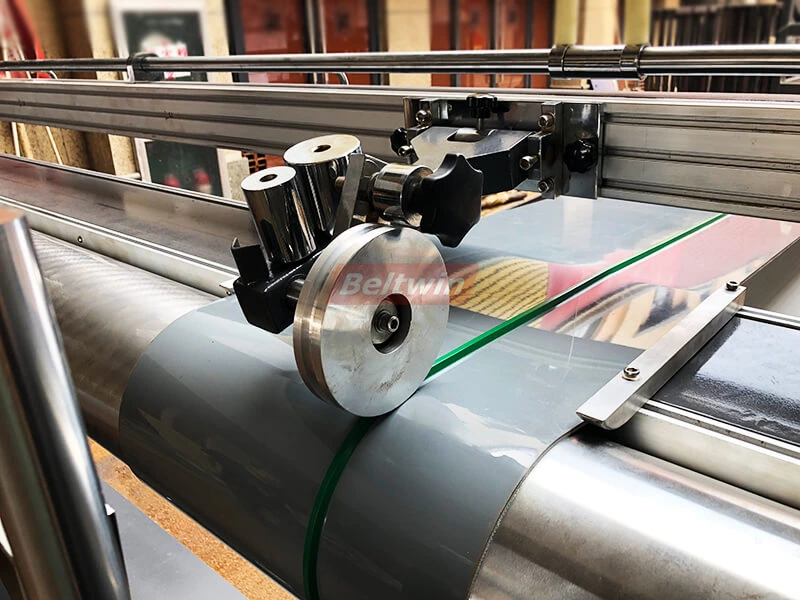 Test et livraison de la machine de guidage de ceinture 3000 mm aux Pays-Bas