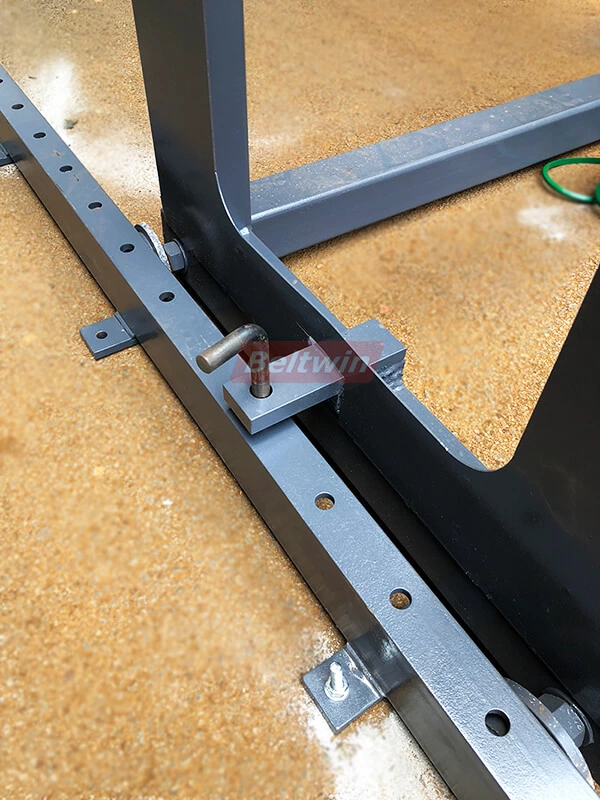 Test et livraison de la machine de guidage de ceinture 3000 mm aux Pays-Bas