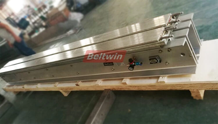 Livraison de la presse de refroidissement par eau Beltwin 3400x150mm en Colombie, longueur effective: 3200mm