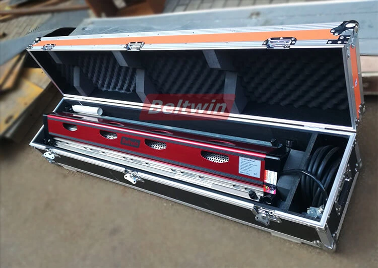 Livraison au Canada de machines de traitement de courroies en PVC/PU Beltwin (séparation de courroies/poinçonnage/assemblage des doigts)