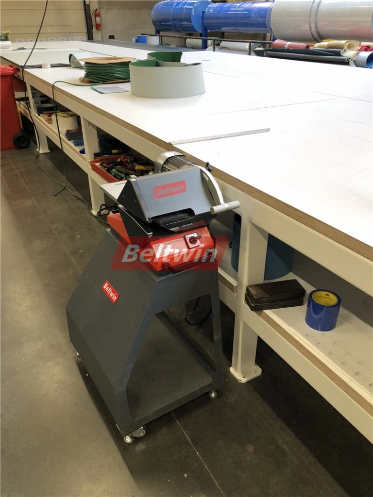 Utilisation du séparateur de plis Beltwin dans l'atelier d'un client belge