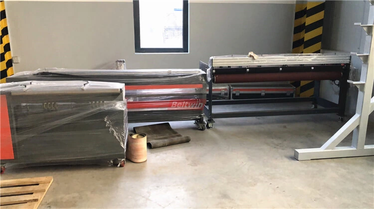 Fournir une formation sur l'équipement aux clients ouzbeks