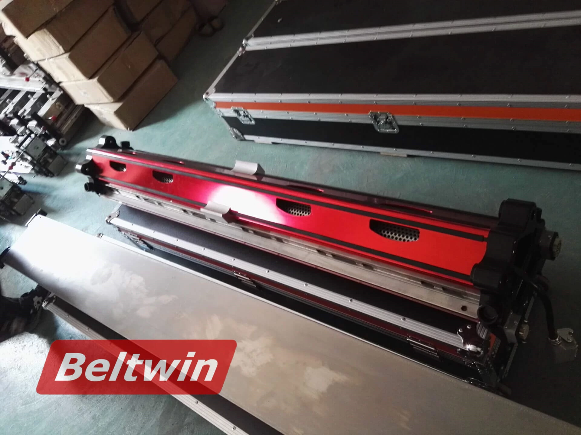 Bon retour pour la presse de refroidissement par air et la machine à parer des états-unis