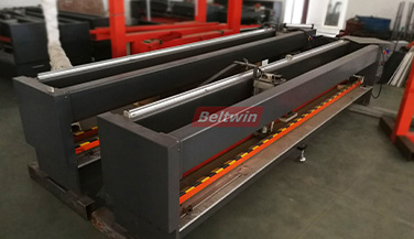 Livraison de machines à bande PVC/PU Beltwin au Royaume-Uni