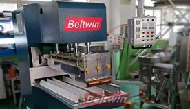 Inspection de machine à haute fréquence de 15 KW par un client britannique