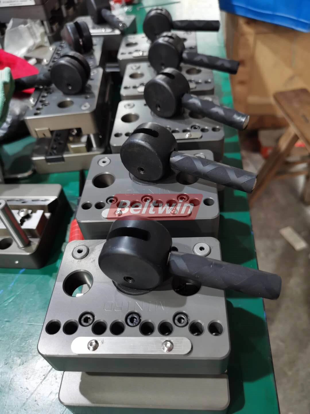 Fixation de bande transporteuse d'agrafes en acier inoxydable série MR