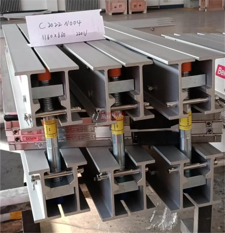 Livraison de vulcanisateur à courroie en caoutchouc en janvier 2020