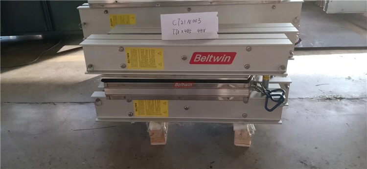 Livraison de vulcanisateur à courroie en caoutchouc en janvier 2020