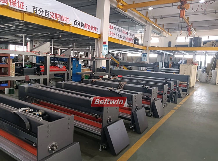 Perforateur automatique de doigt de ceinture d'unité centrale de PVC TB1000-4000