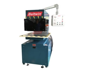 Solution totale d'atelier de fabrication de bandes transporteuses pour un client en Arabie saoudite