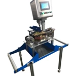 Encocheuse pour guides en V PVC/PU