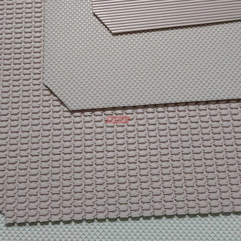 Moule en silicone pour assembler différents types de bandes transporteuses