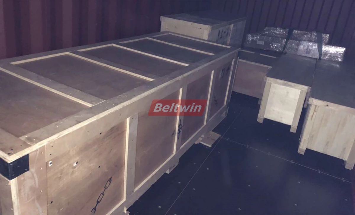 Solution totale d'atelier de bande transporteuse pour le client algérien