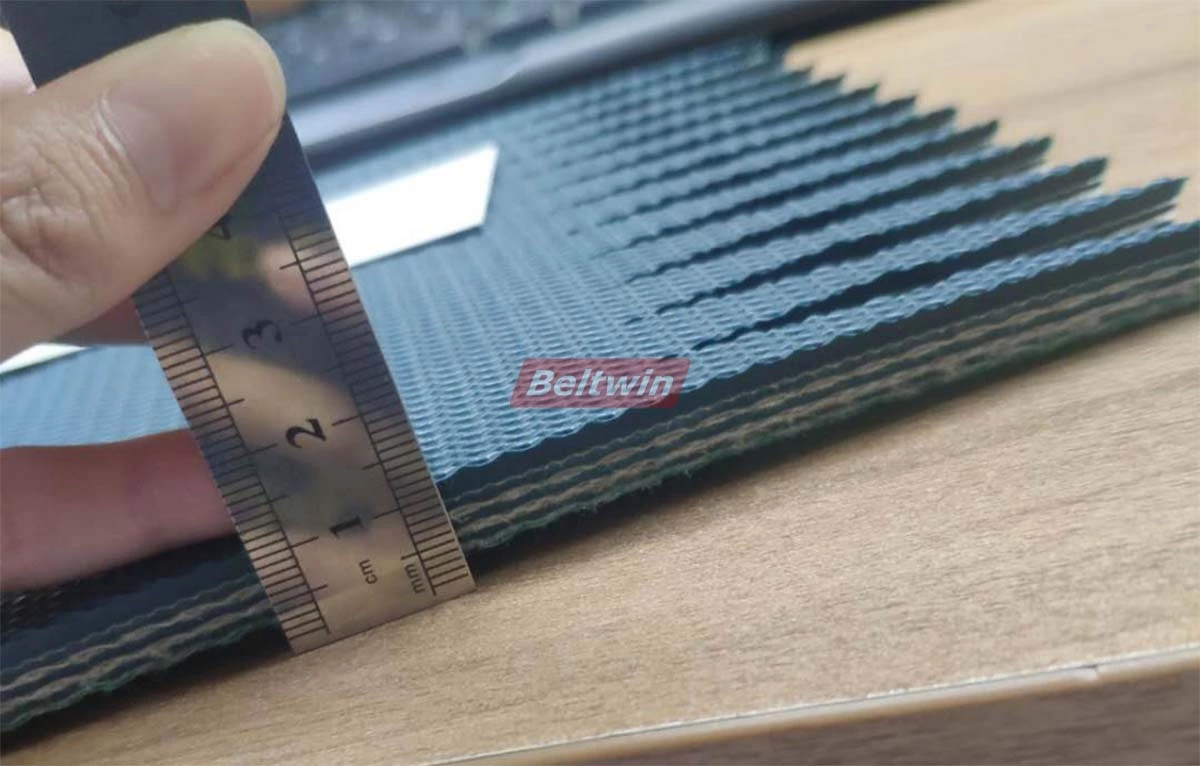 Pourquoi choisir le poinçon automatique pour poinçonner les doigts sur les courroies en PVC/PU&nbsp;?