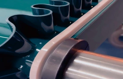 Machine de soudage de guides de courroie/parois latérales QB2000S-3000S