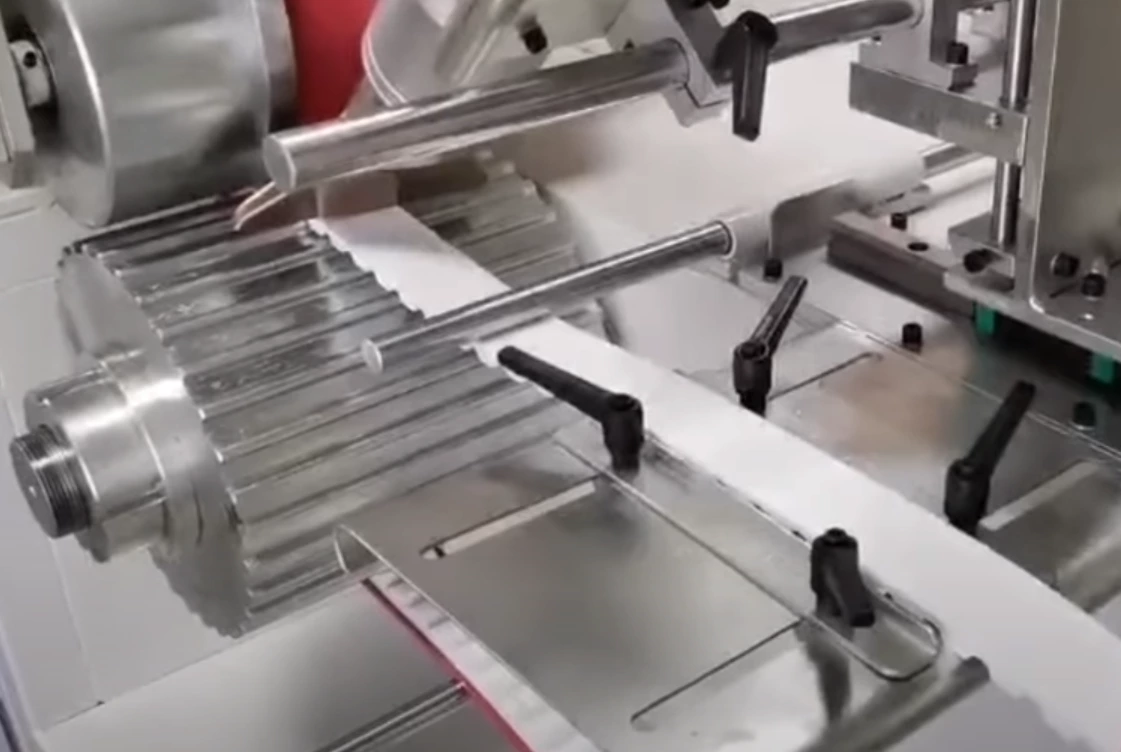 Machine de revêtement de courroie de distribution en PU QC180C