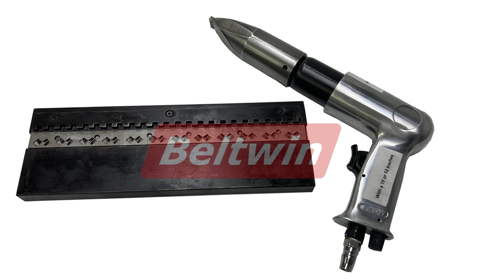 Machine à lacer les rouleaux pneumatiques