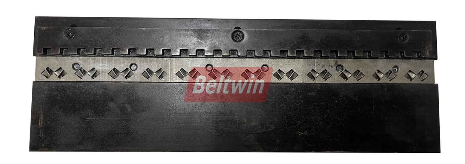 Machine à lacer les rouleaux pneumatiques