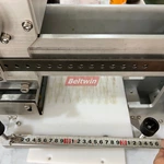 Machine de poinçonnage de courroies de distribution