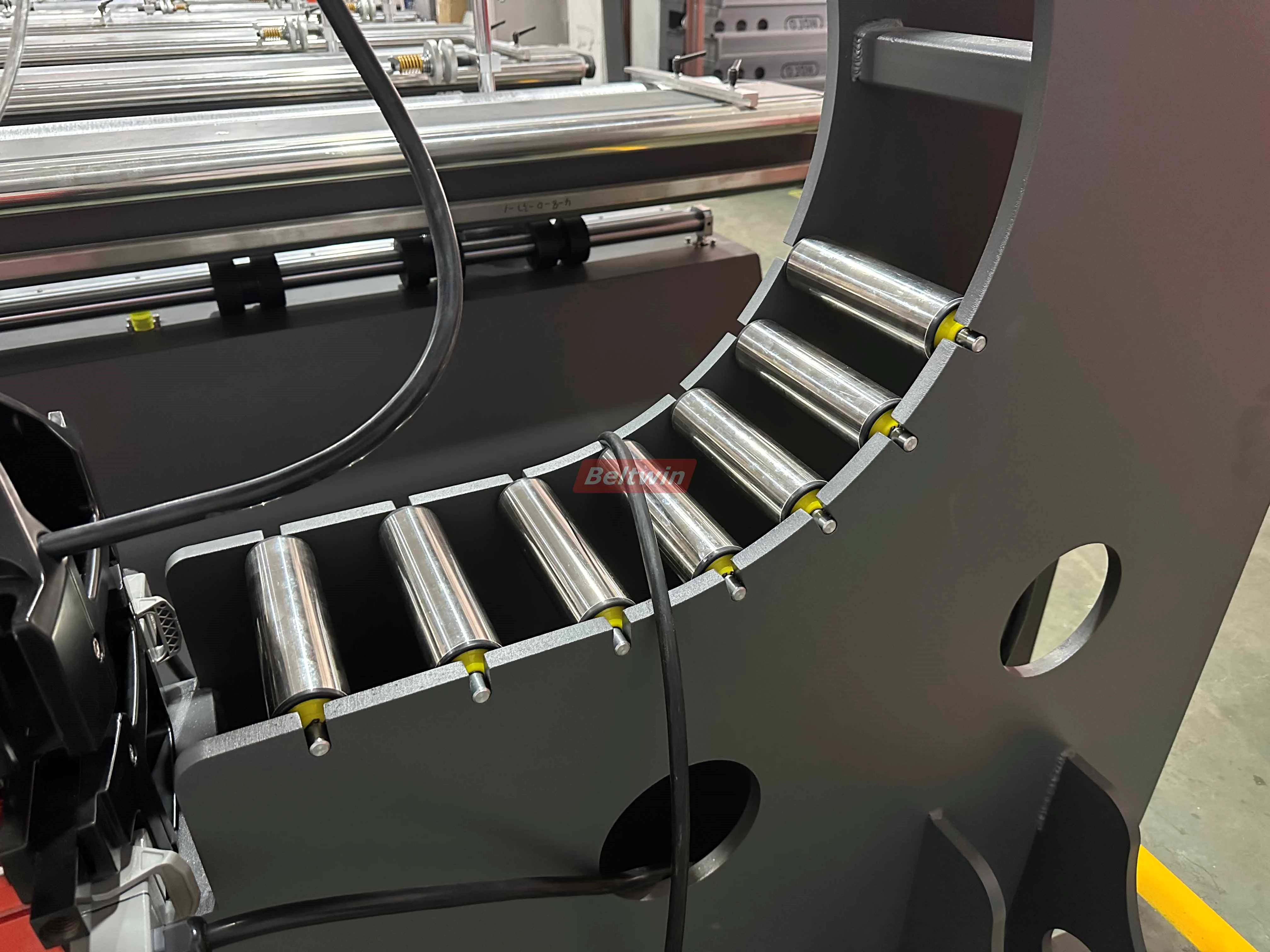 Presse à épisser refroidie par air pour bandes transporteuses PVC/PU à assemblage longitudinal